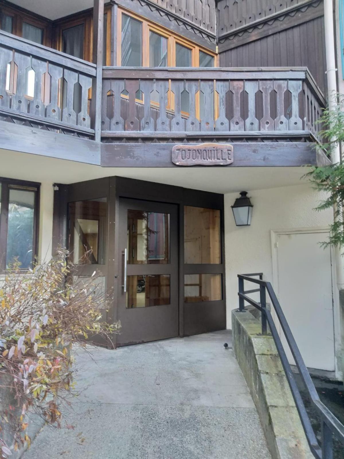 Chez Moi Apartment Шамони Екстериор снимка